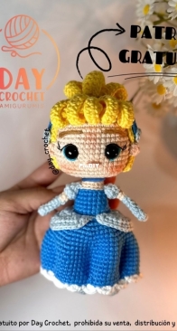 Day Crochet Amigurumis - Cenicienta - Cinderella  - Spanish - Free