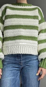 Kenikse Crochet - Kenikse Yarns - Kamile Klemanskyte -  Chunky Sweater