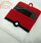 I crochet things- 2DS Pokéball Cover