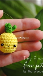 The Wandering Deer - Vivika Vaina - Tiny Pineapple - Free