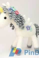 Moji Moji Design - Janine Holmes - Curlicue the Unicorn