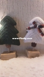 Crochet Christmas trees