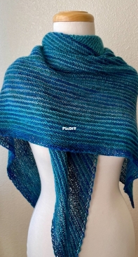 Easy Guy Shawl by Nick Davis