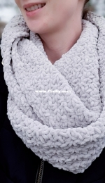 Ned and Mimi - Sarah Ruane - Snowdrop Infinity Scarf - Free