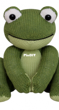 Knitables - Frog by Sarah Gasson