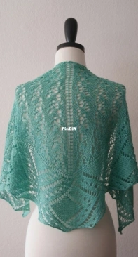 Green Peacock One Skein Shawl by Michelle Miller-updated-Free