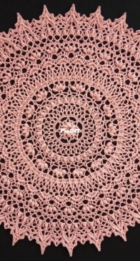 Nelly Klos - Missandei Doily - English