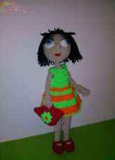 Bárbara Benitez Vidal - Doll carrying a tote bag - Spanish