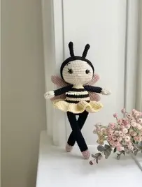 By Sonnenschein - Christine Sonnenschein - Betty the Bee