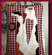 Seneca Pond Crafts - Prim Kitty Pillow