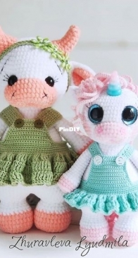 Magic in loop - Lyudmila Zhuravleva - Unicorn Lily and Cow Lilu - Unicornio Lily e Vaca Lilu - Portuguese - Translated