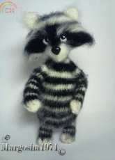Raccoon - Eugenia Kuznetsova