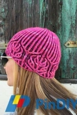 Rosenkranz / rosary Beanie by Katrin Schubert  English, German