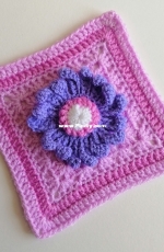 Crochet Makes Cute - Lisa Hooper - Flower Blanket - Button Daisy Flower - Free