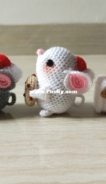 Christmas amigurumi mouse