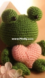Muetzenstrasse - Cornelia Brema - Frog Lorelai - Frosch Lorelai - German