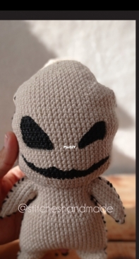 Stitches HandmadeMX - Cindy Soto - Oogie Boogie - English and Spanish