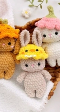 Svetla Art Shop - Knit Friends - Svetlana Altunina - Bunnies in Easter Hats