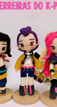 Mundo de Dora - Isadora de Roure -K-pop Warriors-Portuguese