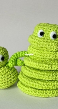Crafty Gibbon - Anne Farichai - Blobby and Baby - English