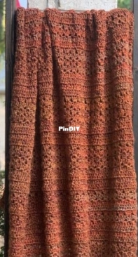 Measured and Stitched - Becky Pickett - Hayrides In Autumn Throw Blanket