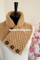 Honey Waffle Cowl by Lilia Vanini