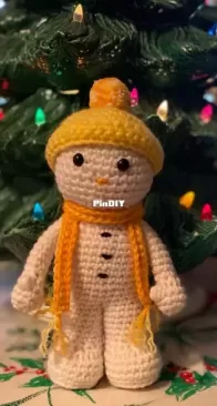 Hooks and Habits - Liz H. - Simple Snowman - Free!