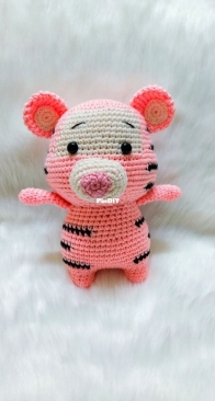 Crochet Garage - Tiger - English