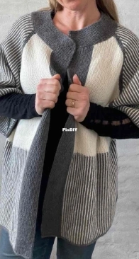 Mariager Cape - Hanne Falkenberg - English German