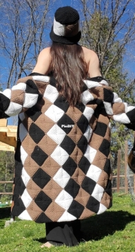 Cafè Granny Square Coat