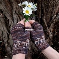 Circle of the Fae Mushroom Mitts by Sophie Skinner-Free