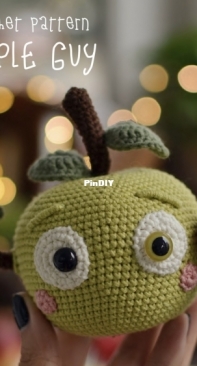 Kru Toys - Kseniya Krupskaya - Apple Guy