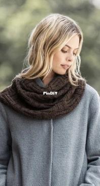 Ashland Cowl by Bobbi IntVeld - Free