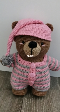 Basic bear in pyjamas - patterns by Madelenón
