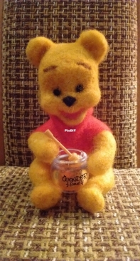 Winnie - needle felting