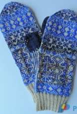 Shining Sequence Mittens by Megan-Anne Llama - English