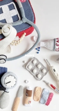 Trishagurumi - Patrycja - Doctor's Kit / First Aid Kit