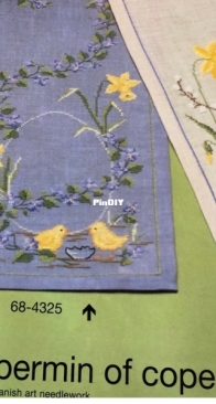 Permin 68-4325 Easter table runner XSD