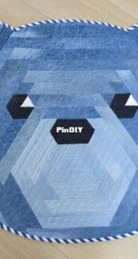 Cuddles The Hexi Bear Jelly Roll Rug - IRAROTTpatterns