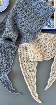 Peacock Scarf by Lene Holme Samsøe - Le Knit