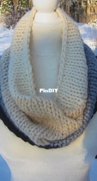 Eclipse Cowl by Mary-Ann Lammers-Free