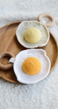 Cozy Toy Designs - Fried Egg Rattle - English