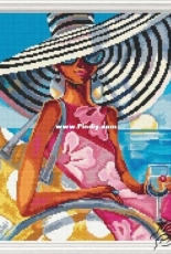RTO M472 Glamorous Women in Fabulous Places