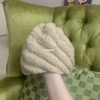 Swirly Hatty