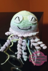 Jellyfish amigurumi.