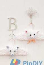 Red Heart - Carlotta Craig - LW3014EN Little Lamb Bunny Hanger - Free