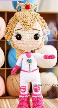 Aracnene  - Stephanie Espinal - Princess Biker - Princesa Biker - Spanish