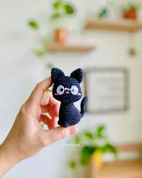 Demiwool - Demi Tran - Jiji the black cat - Free