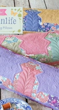 Tilda - Gardenlife -  Puddle Frog Pillows  -  Free