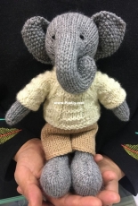 Knitting ellephant